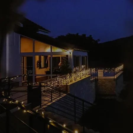 Holiday House Andrea בית נופש *