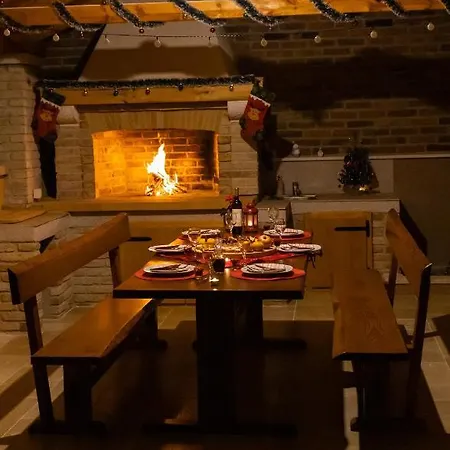 Holiday House Andrea בית נופש *