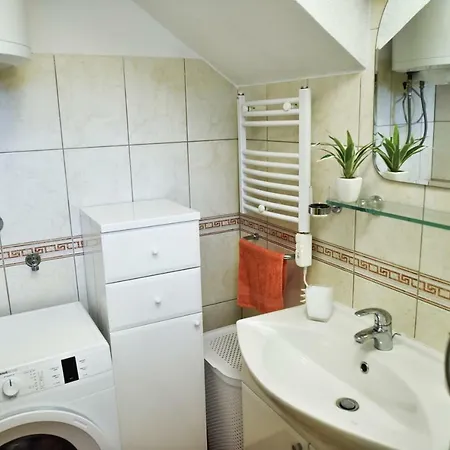 Holiday House Andrea בית נופש *